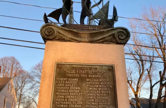Memorial to the First Settlers in Newbury USA.